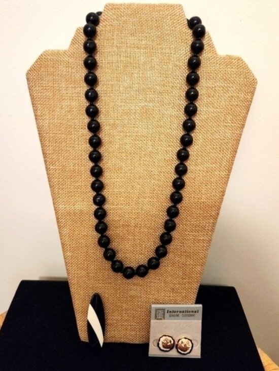 Jewelry - Vintage Jewelry Set